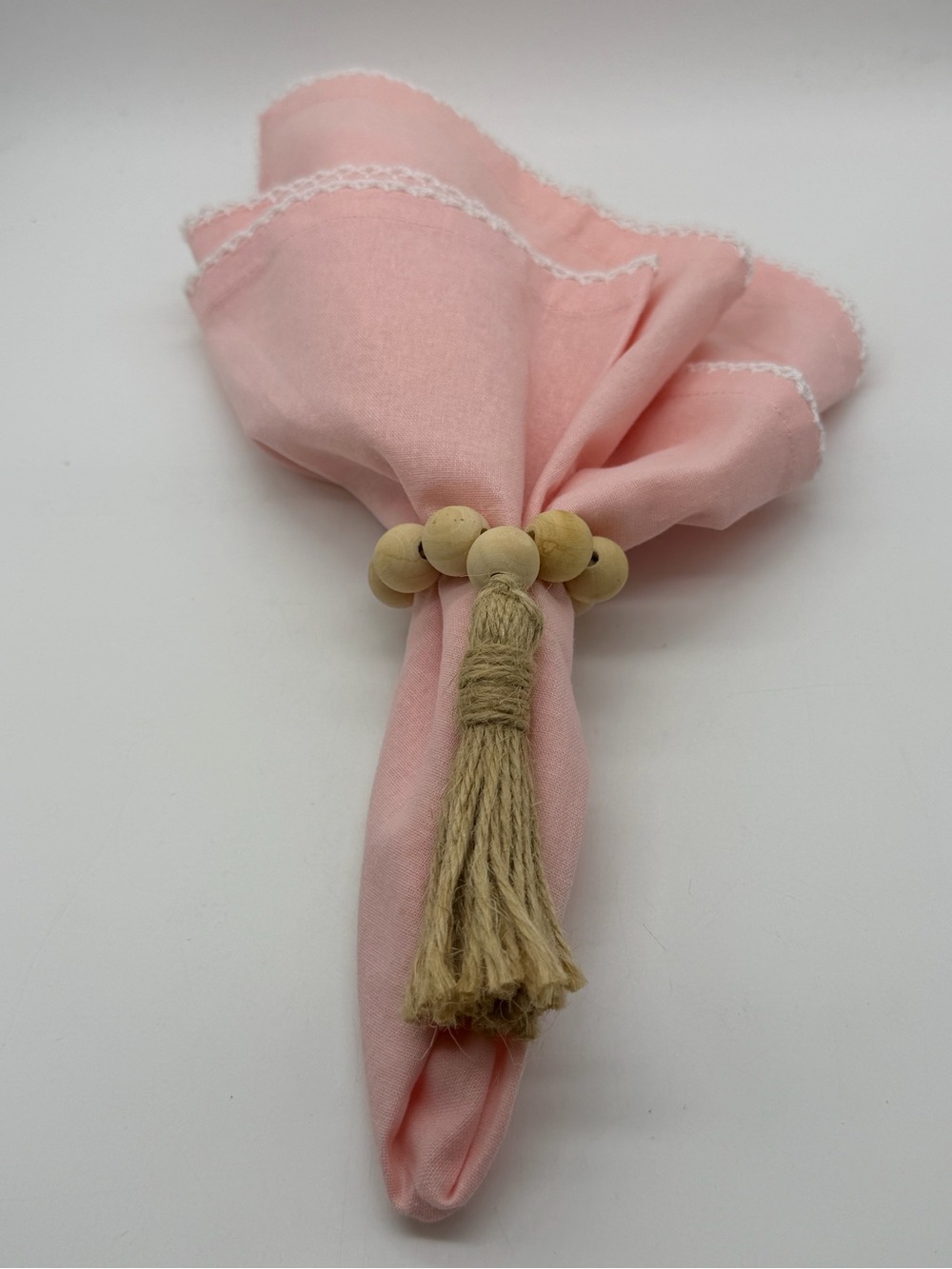 Pink Set of 100% Cotton 4 Lace Trimmed Dinner Napkins made in India.
